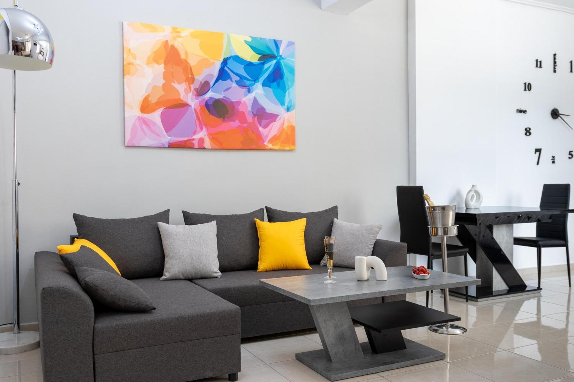 H4 Art Sparta Apartment Екстер'єр фото
